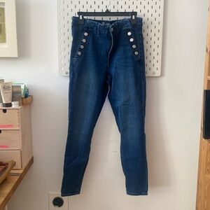 GAP HIGH RISE UNIVERSAL LEGGING